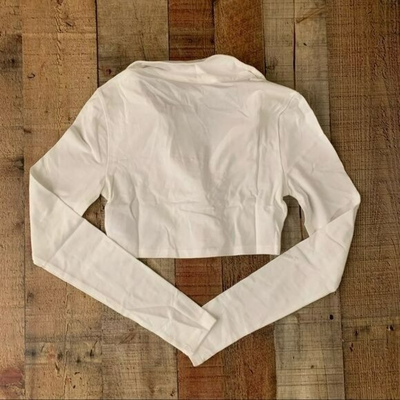 Noisy may women's size XS long sleeve crop top polo with v neck in white NWTs - Picture 7 of 7